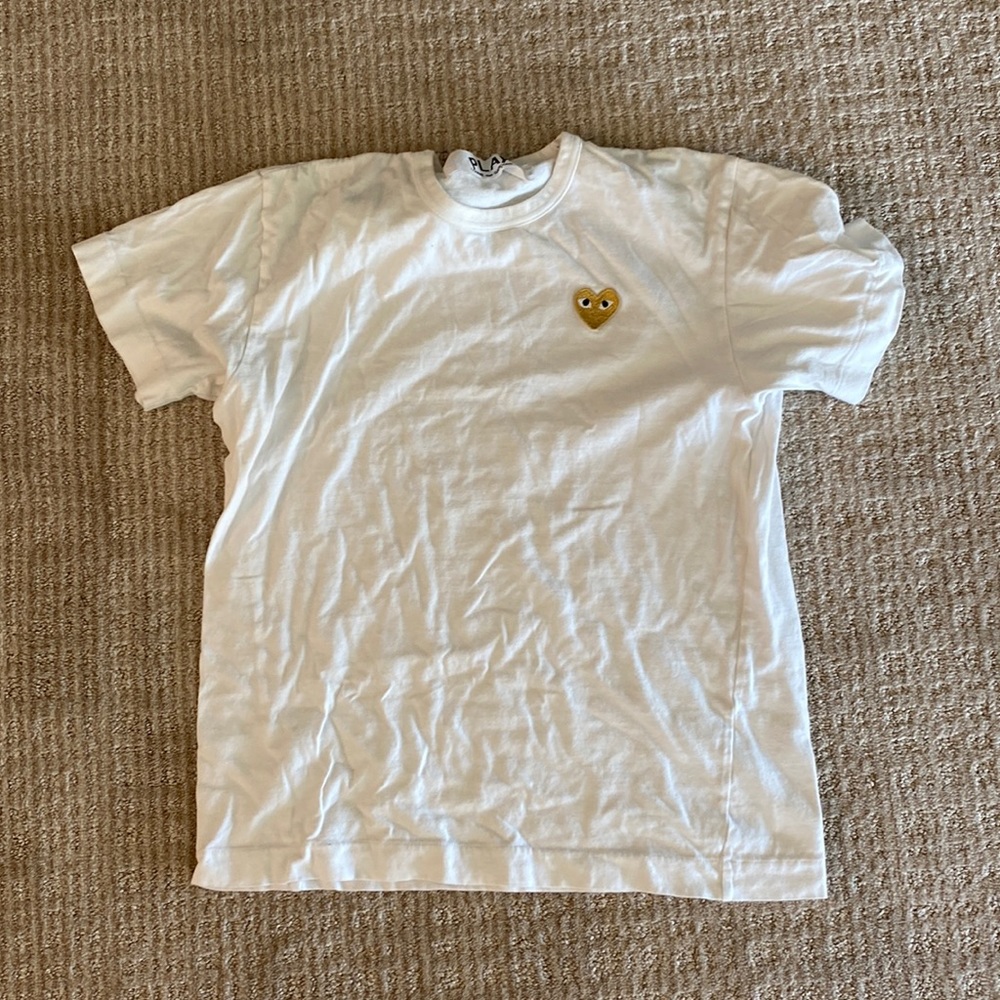 PLAY comme des GARÇONS shirt. Size M.